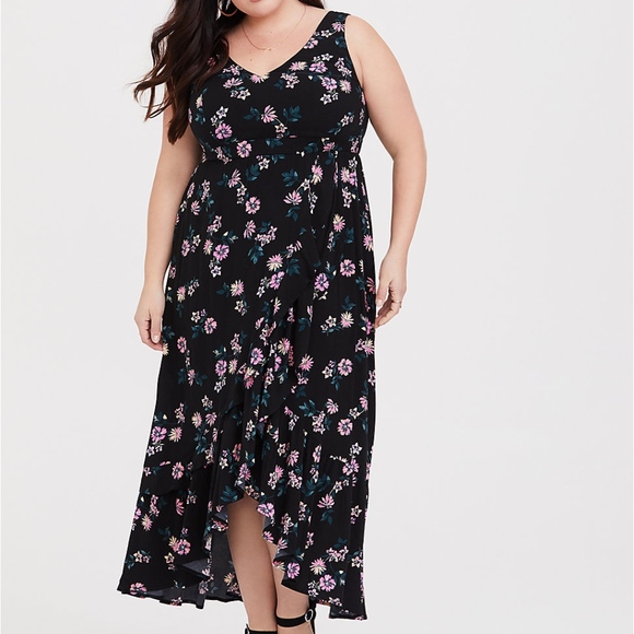 torrid Dresses & Skirts - BLACK FLORAL CHALLIS MAXI WRAP DRESS SIZE 1